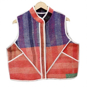 Chaleco Tejido Bohemio para Mujer con Bloques de Color, Cuello Mandarín y Diseño Empalmado, Largo Regular - Product Image 1