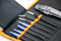 Juego de Destornilladores Magnéticos 80 en 1 con Bolsa Oxford Portátil, Kit de Herramientas Manuales para Reparación de Teléfonos Móviles y Computadoras Portátiles MYJ-801 Magn