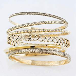 Tiyo ABB076 Juego de Pulseras Unisex de Aleación de Cobre Chapado en Oro de 14K, Estilo Bohemio, Multicapa, Geométrico, Retro, Tallado, Primavera 2025, Zhejiang - Product Image 5