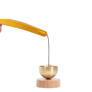 Mini cloche chantante en laiton pur, ensemble portable, carillon éolien, sonnette de porte pour la méditation, la pleine conscience, le soulagement du stress, le yoga - Product Image 1