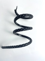Chaussures pour femmes à talon haut avec décoration personnalisée en strass et breloques, motif serpent enroulé autour de la cheville, avec empeigne circulaire QY H008