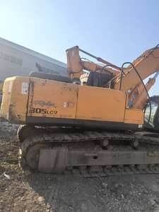 Excavadora Hidráulica de Orugas HYUNDAI305 LC-7 Usada Original a Precio Económico, Excelente para Tareas de Excavación y Elevación - Product Image 3