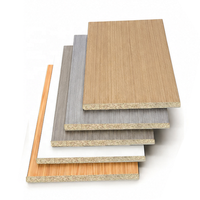 Panneau de contreplaqué mélaminé personnalisé de qualité E1 4x8, surface imperméable pour meubles de cuisine et armoires