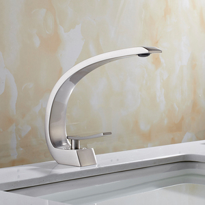 Robinet de lavabo monotrou en acier inoxydable 304 noir, chaud et froid, le plus vendu pour évier de cuisine - Product Image 3