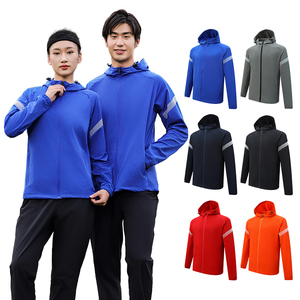 Veste à capuche unisexe multicolore doublée de polaire, fermeture éclair intégrale, bande réfléchissante, manteau coupe-vent pour le sport et les activités de plein air - Product Image 3