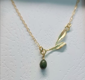 Collares delicados de oliva en rama, collares chapados en oro o oro rosa con Oliva y hojas, joyería de rama de olivo - Product Image 5