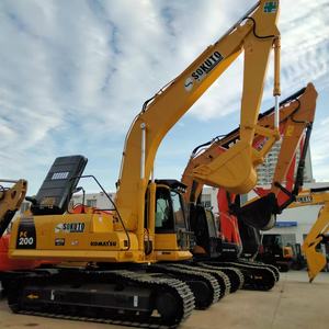 Pelleteuse d'occasion KomatsuPC200-8mo de haute qualité fabriquée au Japon en stock PC200-6 Komatsu PC200-7 PC200-8 PC200-10 PC220 PC240 en vente - Product Image 1