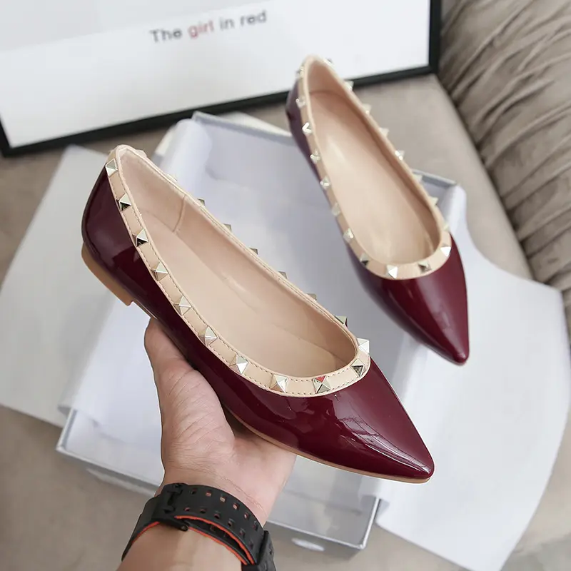 Velantinoo Wholesale Flat Shoes Loafers Flats Casual Rivets Leather Ladies For Wholesale Light Winter Oem