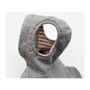 Ensemble de vêtements pour animaux de compagnie OEM : chapeau à carreaux, écharpe et sweat à capuche pour petits chiens et chats, tenue d'hiver - Product Image 3