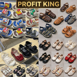 Sandalias y zuecos de verano para niños, colores mixtos con diseño de fresa, lazo y espacio, para niños y niñas de 0 a 12 años - Product Image 4