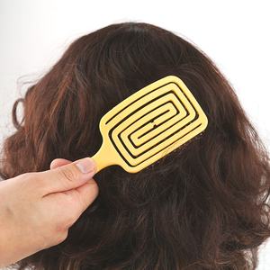 <span class=keywords><strong>Brosse</strong></span> démêlante incurvée ventilée en nylon Gloway OEM avec embouts en nylon, <span class=keywords><strong>brosse</strong></span> à <span class=keywords><strong>cheveux</strong></span> en plastique ventilée pour <span class=keywords><strong>cheveux</strong></span> bouclés - Product Image 5