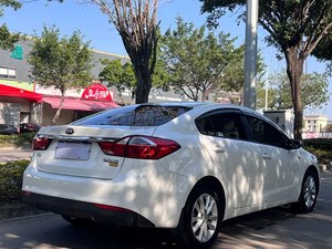 <span class=keywords><strong>Kia</strong></span> K3 2018, 1.6L, Sedán Automático de <span class=keywords><strong>Segunda</strong></span> <span class=keywords><strong>Mano</strong></span>, 4 Puertas, Gasolina, 5 Asientos, Neumáticos R16, Tapicería de Tela, Caja de Cambios Automática, Volante a la Izquierda - Product Image 4