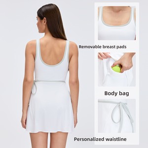 Robe de tennis pour femme avec coussinets de poitrine, respirante, pour yoga et tennis, ensemble deux pièces - Product Image 1