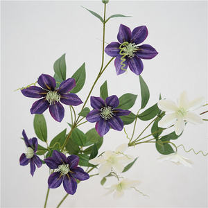 Venta al por mayor de hojas de <span class=keywords><strong>clematis</strong></span> de alta calidad flores de <span class=keywords><strong>clematis</strong></span> artificiales para la decoración del hogar - Product Image 1