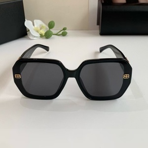 Luxury <b>Sunglasses</b> men designer <b>Sunglasses</b> for Women High Quality UV 400 Protection Shades Fashion Outdoor beach <b>Sunglasses</b> - Product Image 2