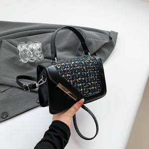 Nouveauté Sacs carrés pour femmes d'hiver et d'été Fermeture à rabat unique Cuir PU Marque Zihao Sacs à main de luxe tendance - Product Image 2