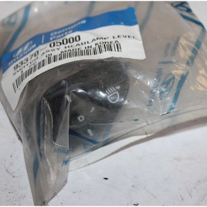 Nuovo Interruttore Regolazione Fari 12V 93.370-05.000 per Hyundai Atos 1998-2008 4572 - Product Image 1