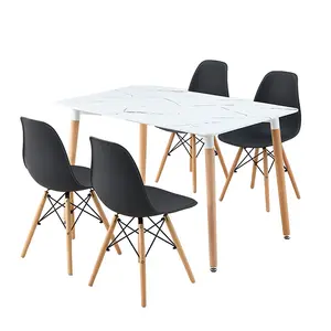 Fabricant le plus populaire ensembles de salle à manger chaise de table chaise de salle à manger en plastique personnalisée colorée de bonne qualité avec pieds en bois