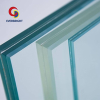 Verre de sécurité feuilleté résistant aux impacts d'ouragan pour la protection des façades, des fenêtres et des portes des bâtiments côtiers contre les tempêtes