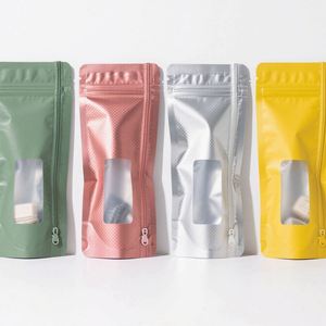 Sachets d'emballage classiques autoportants en papier kraft laminé 3 couches, résistants à la graisse, avec fermeture éclair refermable et fenêtre transparente pour aliments pour animaux de compagnie - Product Image 1