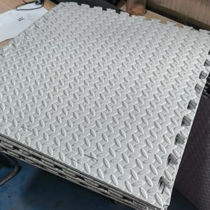 Tapis de puzzle d'exercice en EVA écologique de 1,2 cm d'épaisseur, à emboîtement, 60 cm - Product Image 1