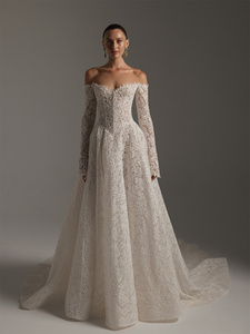 Abito da <span class=keywords><strong>sposa</strong></span> C679 a trapezio con scollo a cuore, maniche lunghe a spalle scoperte, interamente in pizzo, di alta qualità, con perle - Product Image 5