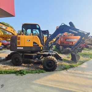 Excavatrice agricole d'occasion HYUNDAI HW60 6 tonnes, modèle original, à vendre à prix réduit. - Product Image 1