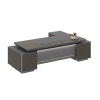 Bureau de direction moderne de luxe avec bande lumineuse LED à commande vocale, verrouillage par empreinte digitale et rail d'alimentation multifonction
