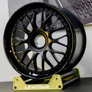 LEATOUR 2 pièces 19 20 21 22 24 26 pouces 5*114.3 5*120 Jantes forgées noires brillantes de luxe 458 990 pour RS3 RS4 Classe G <span class=keywords><strong>Maclaren</strong></span> 570 - Product Image 1