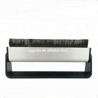 Brosse suspendue antistatique en fibre de carbone pour nettoyer les enregistrements et peut être recyclée