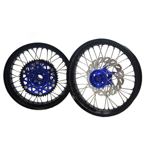 Juego de Ruedas <span class=keywords><strong>Supermotard</strong></span> de Alta Calidad de 17 Pulgadas para YZ125 YZ250, Llanta Negra con Buje Azul - Product Image 5