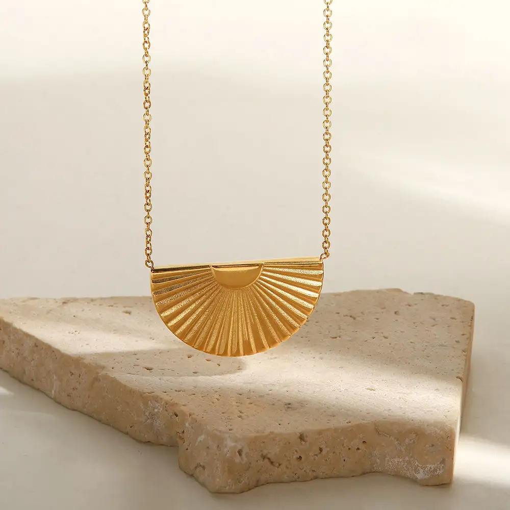 Ins Style Jewelry 18K Gold Plated Stainless Steel Fan Shape Scalloped Split Flower Pendant Necklace for Women