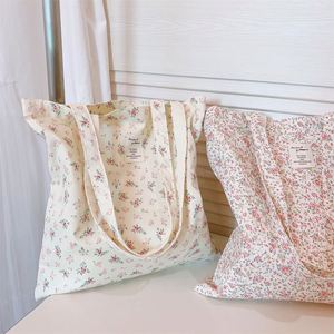 Bolsa de Tela de Algodón Reciclable de Alta Calidad con Impresión Personalizada y Serigrafía para Uso Promocional - Product Image 3