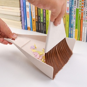 Petit ensemble de <span class=keywords><strong>balai</strong></span> de nettoyage, ensemble de <span class=keywords><strong>balai</strong></span> et seau de nettoyage de bureau, mini seau de style <span class=keywords><strong>japonais</strong></span> - Product Image 4