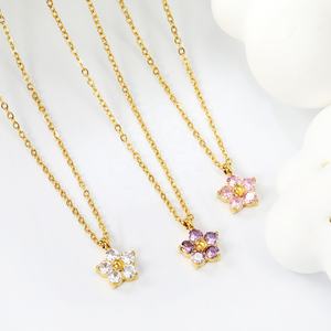 Collar de cadena con colgante de circonita blanca, rosa y morada, chapado en oro de 18 quilates, de acero inoxidable, para mujer. - Product Image 2