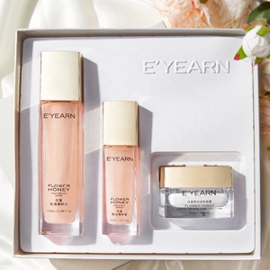 Ensemble de soins de la peau à base d'extraits de plantes OEM Herbal Nectar, naturel et végétalien, avec tonique, sérum, crème pour le visage, système de soin du visage anti-âge en 3 étapes - Product Image 6