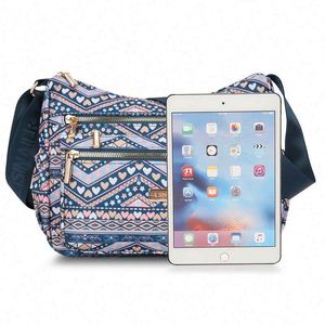 Sac de voyage pour femme en tissu Oxford imperméable de grande capacité, multi-couches, bandoulière unique, design floral pour maman - Product Image 3