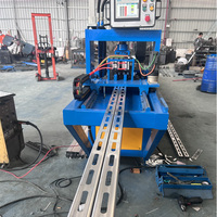 Machine de découpe et de poinçonnage d'angle en métal profilé en aluminium