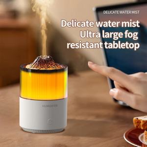 Mini humidificateurs de bureau colorés avec arôme de montagne, humidificateur portable de 200 ml, simulation de flamme pour voiture - Product Image 5