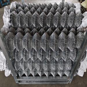 6ft 8ft 10ft Çelik Tel Örgü Çit, Baklava Desenli Metal Tel Örgü, Siklon Tel Panel Çelik Tel Örgü Çit Satılık - Product Image 4