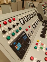 Console de commande de pont de navire, poste de pilotage marin avec fonction personnalisée