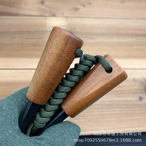 Allume-feu en magnésium avec manche en bois 10100, outil de survie pour le camping et les activités de plein air, étanche et résistant au vent - Product Image 5