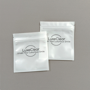 Sac d'emballage refermable personnalisé mat un côté transparent fermeture à glissière sac transparent aligneurs transparents sacs en mylar zip-lock thermoscellés - Product Image 6