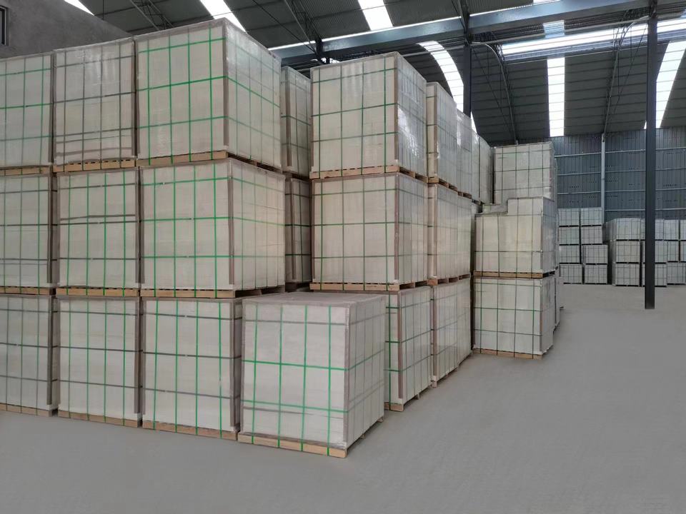 Low Expansion Fused Mullite for Glass Ceramic Composites