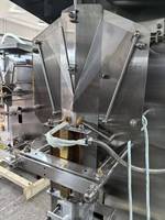 Machine de remplissage d'eau potable en sachet entièrement automatique et scelleuse de sacs