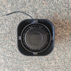 Altavoz de bocina de sirena de alta calidad 100W 11Ohm con nuevo diseño americano para sistemas de alarma para vehículos de emergencia - Product Image 1