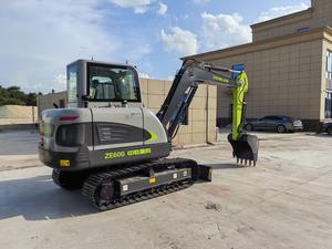 Excavatrice sur chenilles Zoomlion ZE60G, mini-excavatrice de 6 tonnes avec une puissance de 36,3 kW et une benne de 0,23 m³ - Product Image 5