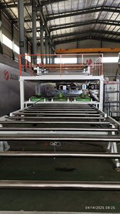 Machine de fabrication de bannières flexibles en PVC haute capacité, faible consommation d'énergie, réduction de 70 % des coûts de main-d'œuvre pour la production en série, CE - Product Image 4