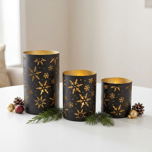 Vente en gros de porte-bougies votifs en métal à thème de Noël, découpes flocons de neige, artisanat A.K fait main, pour la décoration de table à la maison - Product Image 1