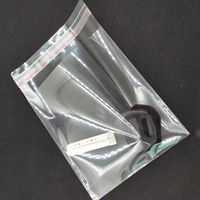 Sac en plastique BOPP auto-adhésif de taille personnalisable avec OPP transparent transparent pour l'emballage de vêtements et de cadeaux thermoscellable